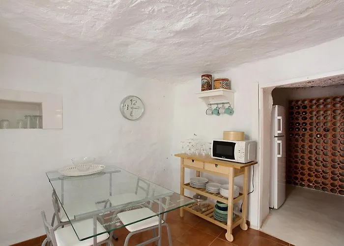 Casa Cueva 2 Dorm 펜션 테헤다